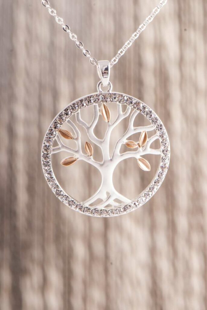 Yggdrasil with necklace
